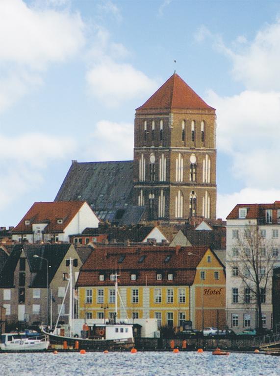 Hotel Altes Hafenhaus روستوك الغرفة الصورة