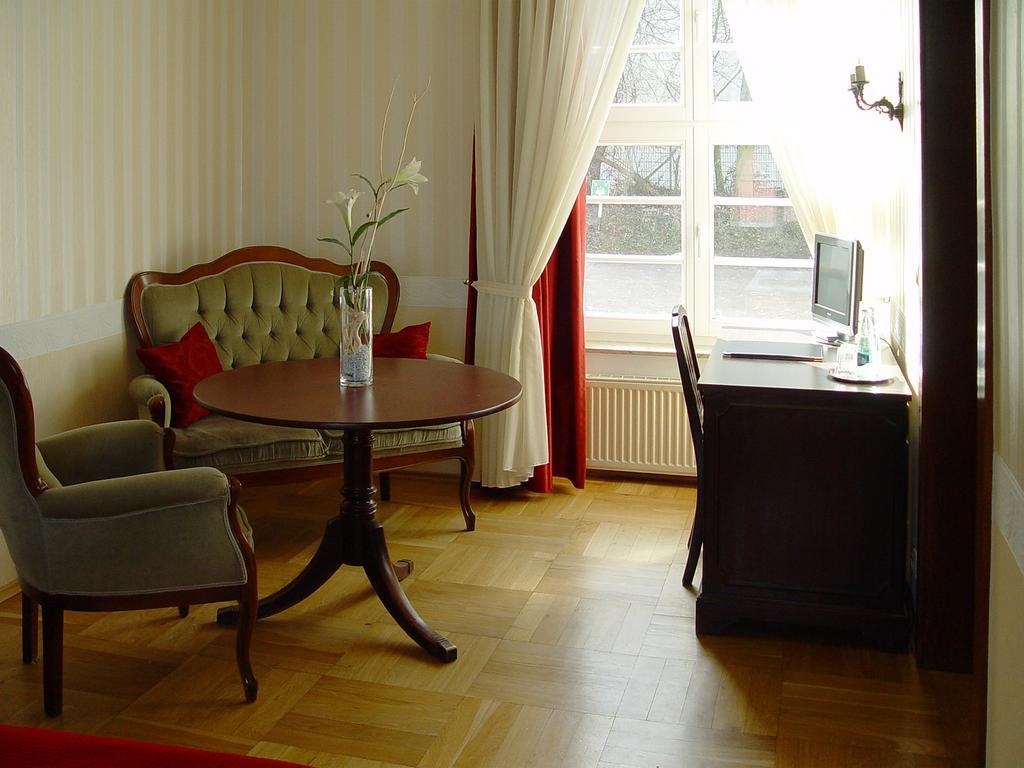Hotel Altes Hafenhaus روستوك الغرفة الصورة