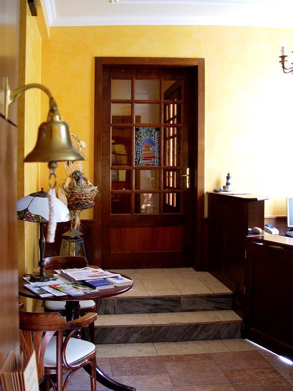 Hotel Altes Hafenhaus روستوك المظهر الخارجي الصورة